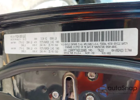 2016 Ram 1500 Express z USA, uszkodzony, nr VIN 1C6RR7FTXGS132065